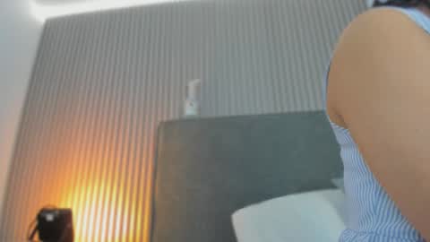 emelie_89 online show from February 21, 11:55 am