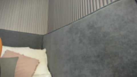emelie_89 online show from July 22, 11:55 am