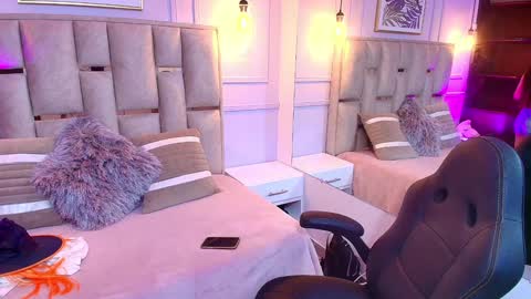 Emily  online show from January 9, 12:57 am