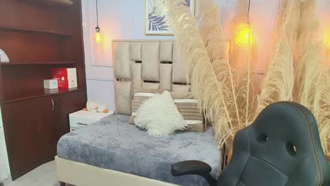 Emily  online show from January 16, 1:16 am