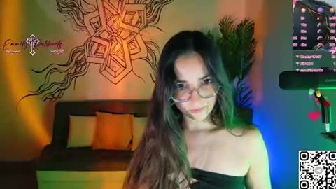 Emmily Roberts online show from June 12, 3:03 am