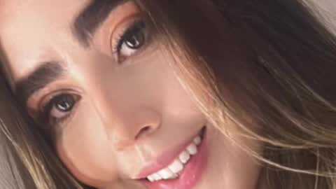 emi_royse online show from January 6, 11:52 pm