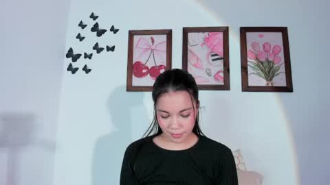 Emily  online show from July 8, 9:28 pm