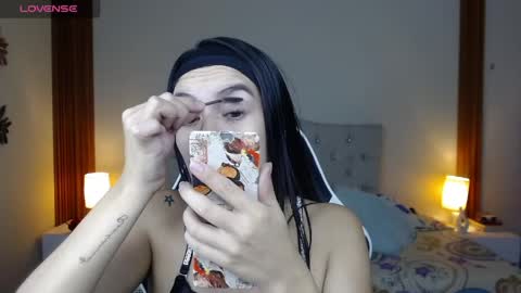 emiily_skinny online show from April 22, 3:03 am
