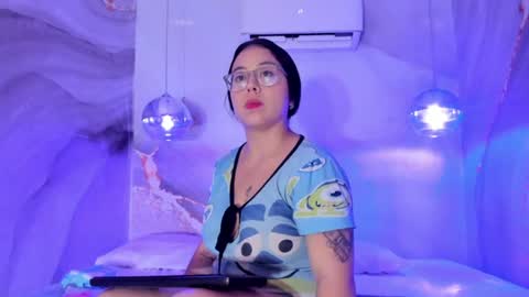 emiilycoopper online show from June 11, 1:08 pm