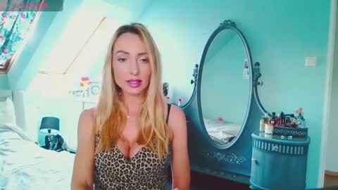 Emila online show from March 5, 12:11 pm