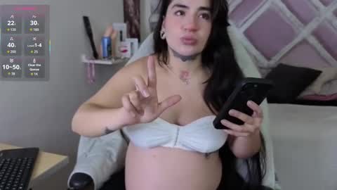 emilayton_ online show from March 20, 8:36 pm