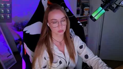 Emili online show from October 12, 11:45 am