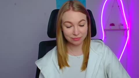 Emilia online show from March 17, 12:31 pm