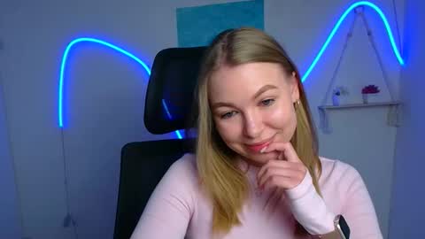 Emilia online show from May 1, 5:43 am