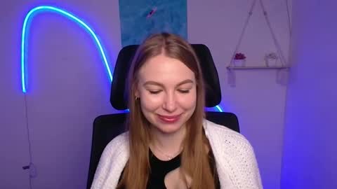 Emilia online show from November 10, 6:30 am