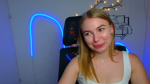Emilia online show from July 17, 6:07 am