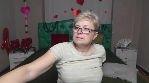 EmiliaGree online show from November 28, 7:39 pm