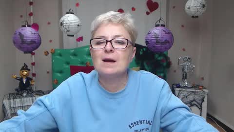 EmiliaGree online show from October 24, 5:47 am