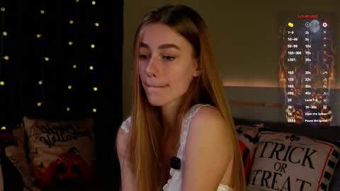 Tessa online show from October 25, 12:13 pm