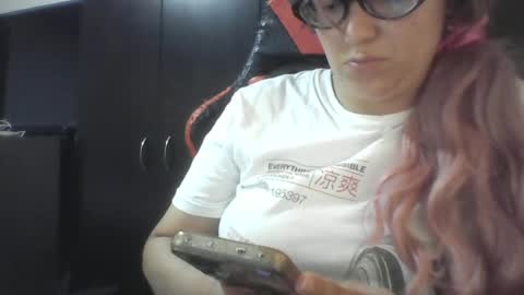 emiliahoney online show from July 8, 9:50 pm