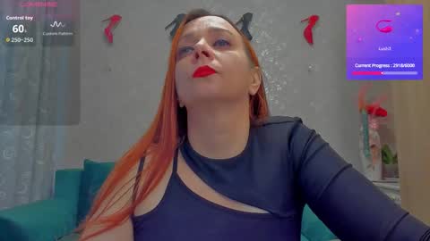 Snapshot of emilianna666 chatting on October 21, 9:57 am Emiliana online show from October 21, 9:57 am
