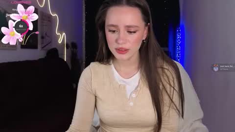 Emillias online show from December 22, 7:55 am