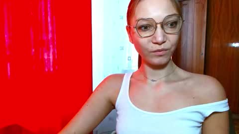 Emilly online show from January 11, 9:58 am