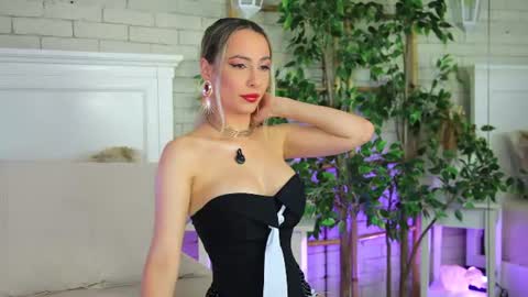 EMMA online show from July 28, 7:39 pm