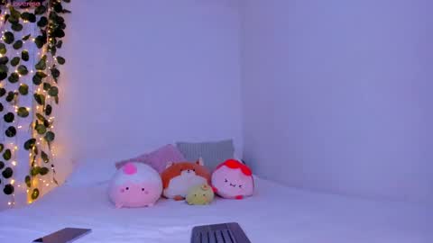 emilly online show from October 19, 5:15 pm