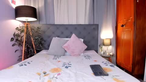 Emilly online show from October 9, 12:31 pm