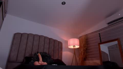  emily valentina     online show from January 9, 1:43 am