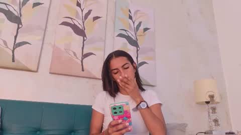emily_gaviria1 online show from July 26, 12:46 pm