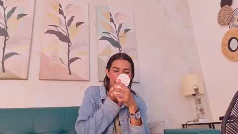 emily_gaviria1 online show from July 31, 12:17 pm