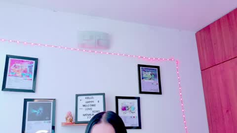 Emily Lindey online show from July 28, 7:50 pm
