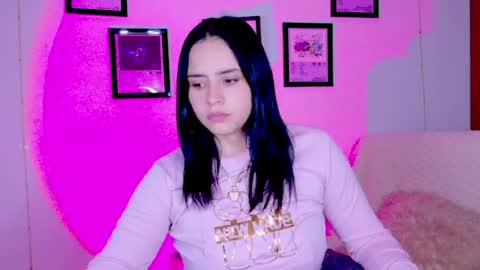 Emily Lindey online show from July 8, 7:32 am