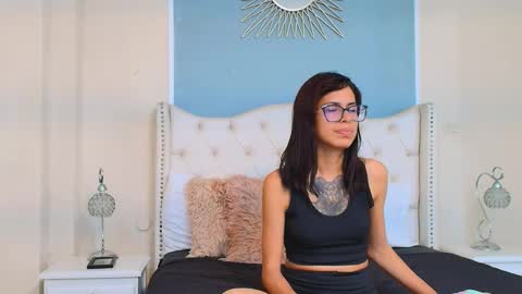 Emily online show from November 10, 1:55 am