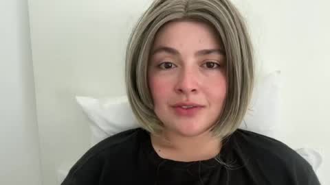 emily_morning_dew online show from June 21, 6:39 am