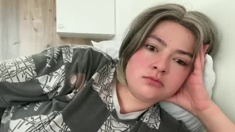 emily_morning_dew online show from June 29, 4:19 am
