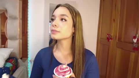 emily online show from November 27, 11:51 pm