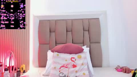 emily_rivas_ online show from August 4, 3:01 am