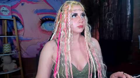 Snapshot of emily_salvatore chatting on October 3, 7:08 pm emily_salvatore online show from October 3, 7:08 pm