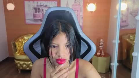emily_smith_t online show from July 2, 12:22 pm