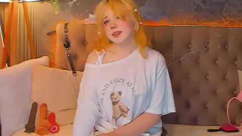 Baby Emelli online show from April 29, 6:49 am