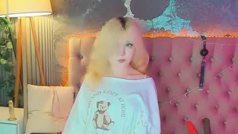 Baby Emelli online show from August 3, 9:04 am