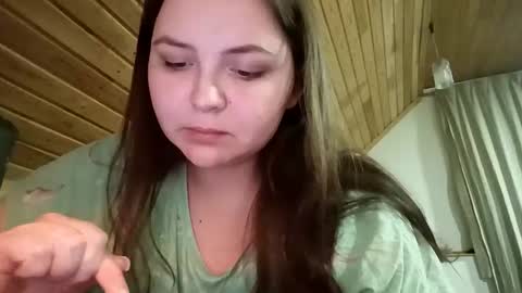 emilyar online show from May 5, 9:40 pm