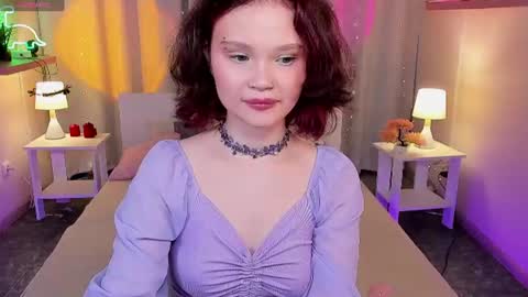 Emilyhaves online show from July 5, 12:44 pm