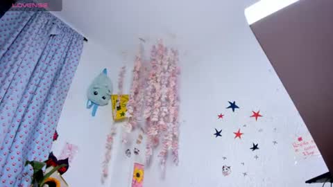 Emily online show from July 6, 10:31 am