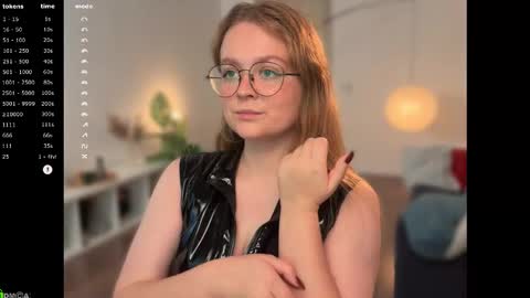 Emily  online show from October 10, 12:43 pm