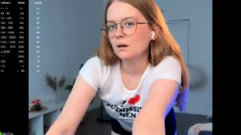 Emily  online show from July 28, 4:39 pm
