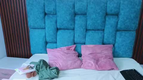 Emily online show from October 22, 9:20 pm