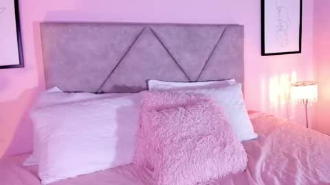 Emily online show from March 1, 2:17 pm