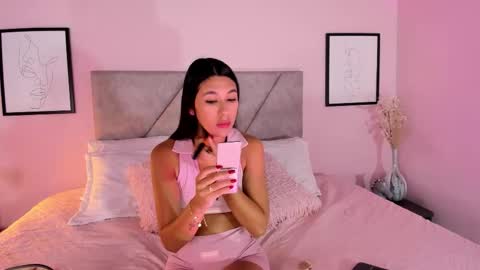 Emily online show from October 24, 11:06 am