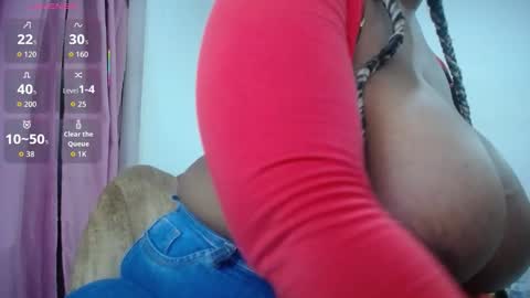 Emilyhines online show from November 12, 1:36 am