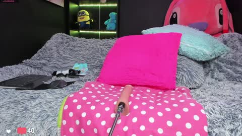 Snapshot of emilyjhonson_1 chatting on January 31, 6:03 pm Emily Jhonson online show from January 31, 6:03 pm